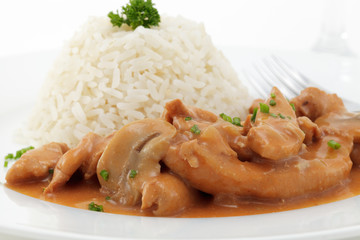 Hähnchenbrustgeschnetzeltes, Reis