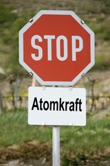 Ausstieg aus Atomkraft. Ökoenergie.