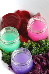 Eierfärben mit Pflanzenfarbe Dokumentation Serie 1