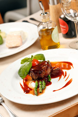 Fillet steak with asparagus