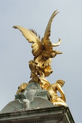 Buckingham Statue