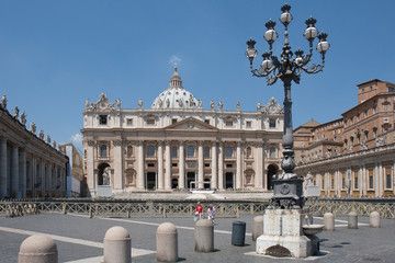 Obraz premium La place Saint Pierre de Rome