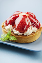 strawberry creaem cake