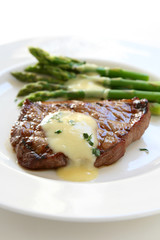 Steak with Béarnaise Sauce