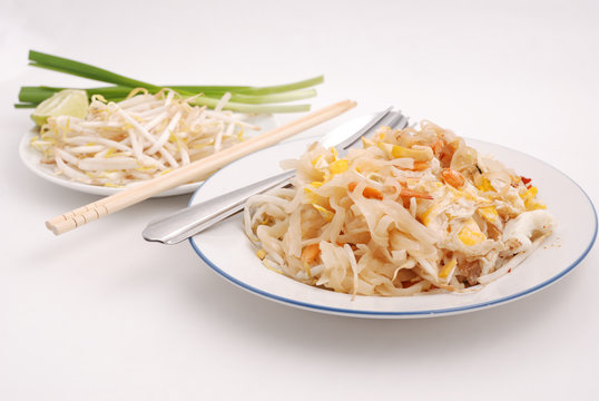 Phad thai, Fried noodle