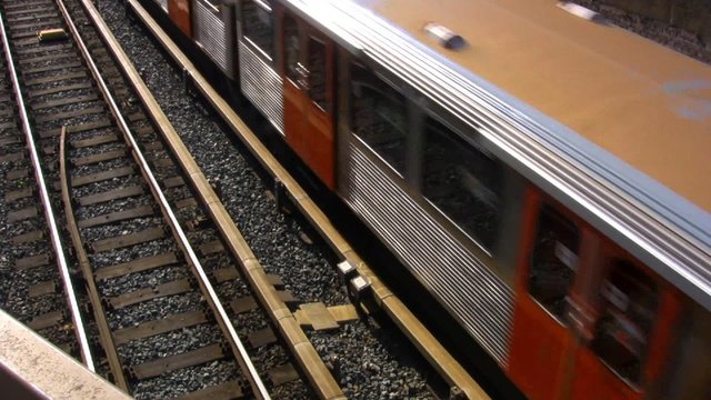 Hamburger Ubahn Tunneleinfahrt