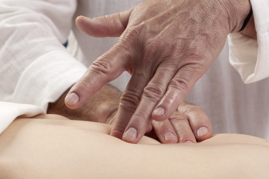 Massage ayurvedique du ventre