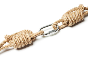 Strong metal link connects two ropes