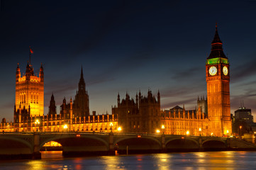 Fototapeta na wymiar Illuminated Houses of Parliament