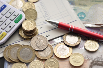 uk sterling pounds notes and coins