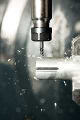 Fr&auml;ser im Eingriff