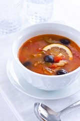 Soljanka suppe