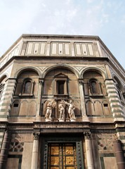Building at The Facade of Cathedral Santa Maria del Fiore