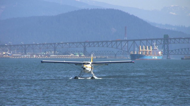 Float Plane Approaching Pier - Close Up