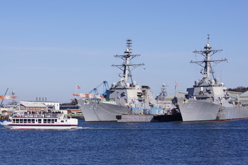 海上自衛隊の艦船