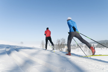 auf der Langlauf-Loipe