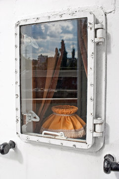 Porthole
