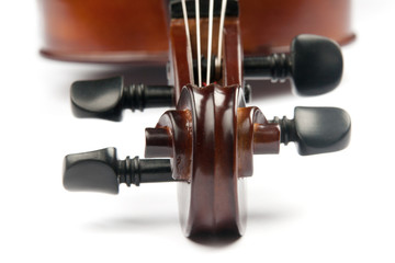 violin © Maxim Loskutnikov