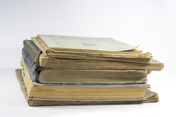 vergilbte Schulbücher