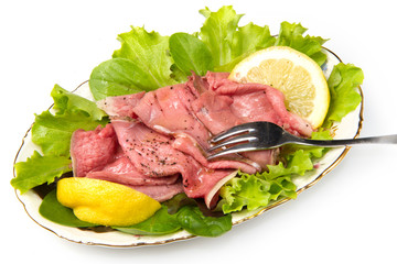 roastbeef di mazo con insalata