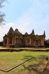 Fototapeta premium Front ground of Prasat Muang Tam Sanctuary, Buriram
