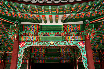 Fototapeta premium temple painting detail seoul south korea asia