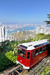 Fototapeta na wymiar Peak Tram w Hong Kongu