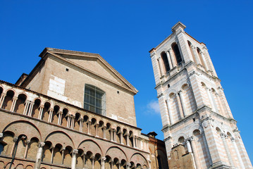 Fototapeta na wymiar Cattedrale - Ferrara - Italia