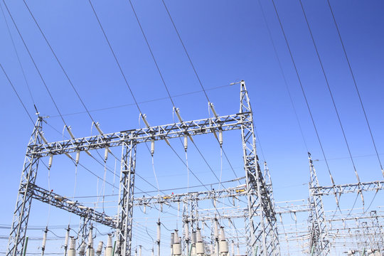 青空と電線