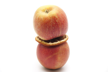 Zitronen zwischen Äpfel