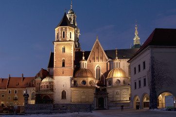 Wawel dziedziniec noca - obrazy, fototapety, plakaty