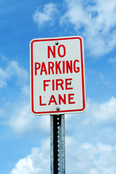 No parking fire lane sign