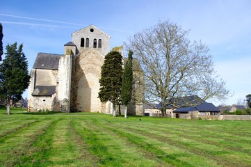 Fototapeta na wymiar L' Abbaye de la Roe