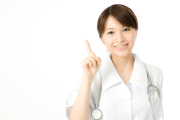 指差す医療従事者