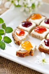 vollkornbrot bunt gemischt