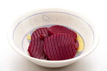 Rote Beete in der Schüssel
