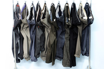 pantaloni
