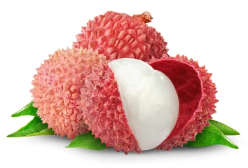 Photo sur Plexiglas Fruits Fruits isolés. Litchis frais coupés isolés sur fond blanc