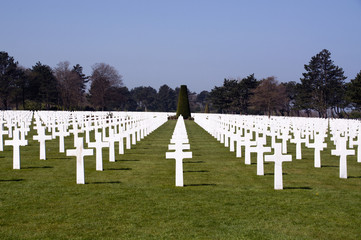 cimetière américain - colleville-sur-mer - Croix