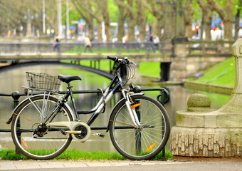 Fototapeta na wymiar Parking vélos