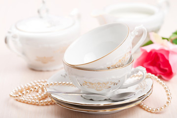 elegant tea cups