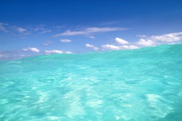 Fototapeta na wymiar blue caribbean sea water wave horizon