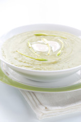 Spring ramson soup