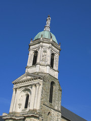 Fototapeta na wymiar église saint melaine