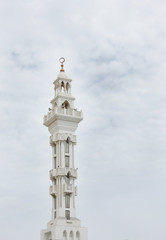 Fototapeta na wymiar Beautiful minaret of Al Gudaibiya Grand mosque, Bahrain
