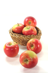Äpfel im Korb