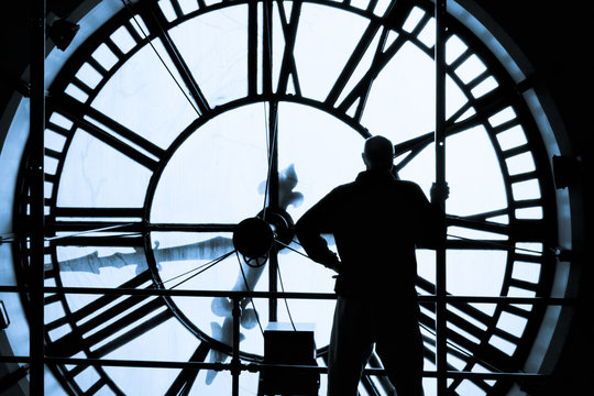 Clock Machine