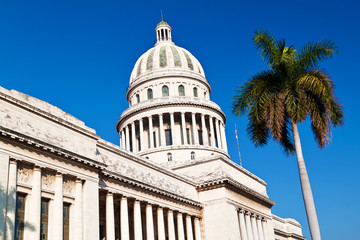 Obraz premium The Capitol building in Havana