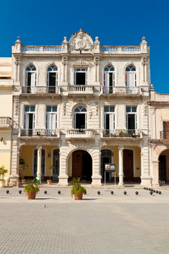 Typical building in Old Havana