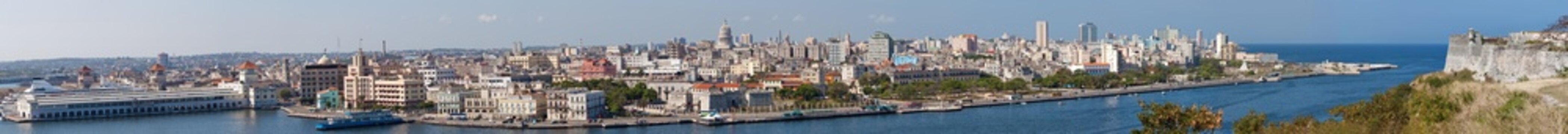 Highly detailed panoramic view of Havana